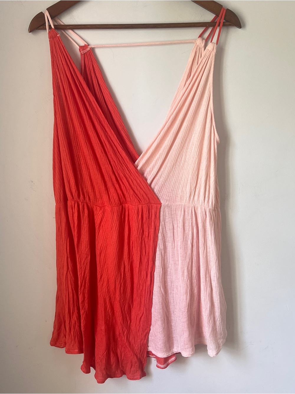 Free People Coral & Blush Colorblock Sleeveless V-Neck Tunic Ribbed Goddess